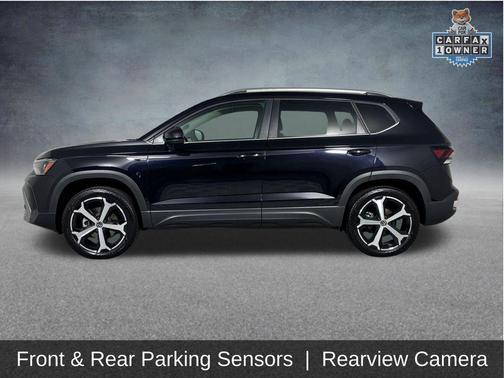 Deep Black Pearl 2026 Volkswagen Taos 1.5T SEL
