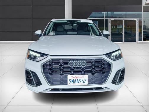 2024 Audi Q5 45 S line Premium