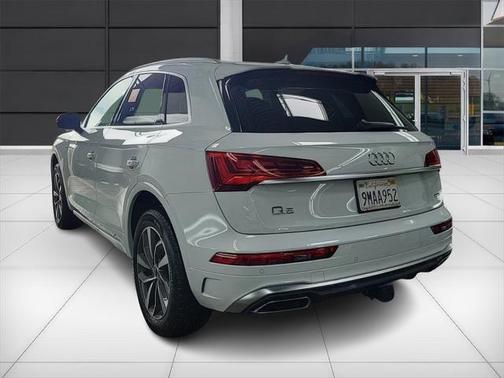 2024 Audi Q5 45 S line Premium
