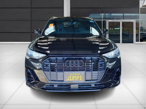 2022 Audi Q3 45 S line Premium