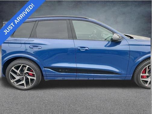 2025 Audi SQ6 e-tron Prestige