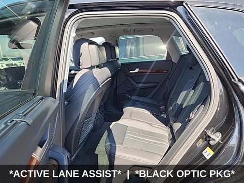 2023 Audi Q5 45 S line Prestige