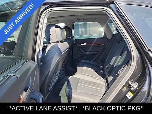 2023 Audi Q5 45 S line Prestige