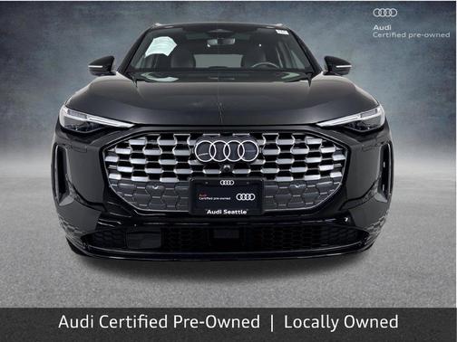 Mythos Black Metallic 2025 Audi Q5 2.0T Premium Plus