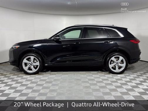 Mythos Black Metallic 2025 Audi Q5 2.0T Premium Plus