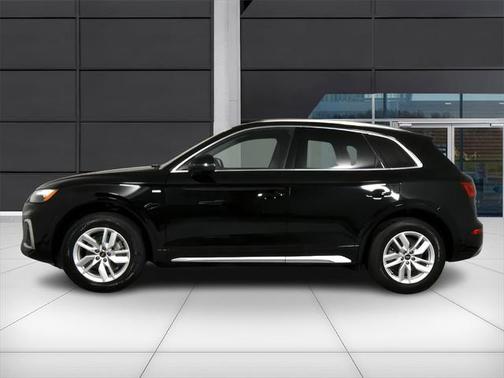 2022 Audi Q5 45 S line Premium