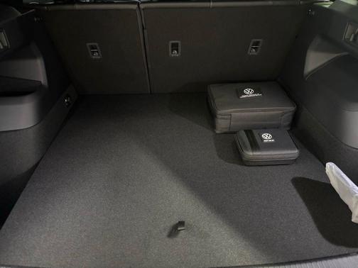 2026 Volkswagen Tiguan 2.0T SE R-Line Black 4MOTION