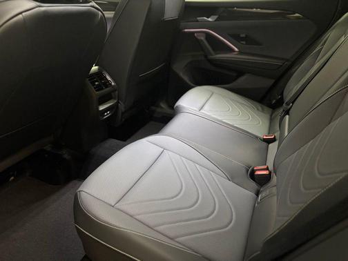 2026 Volkswagen Tiguan 2.0T SE R-Line Black 4MOTION