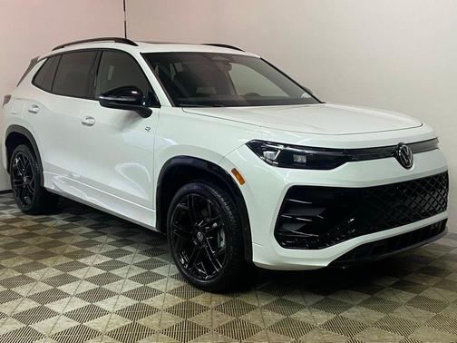 2026 Volkswagen Tiguan 2.0T SE R-Line Black 4MOTION