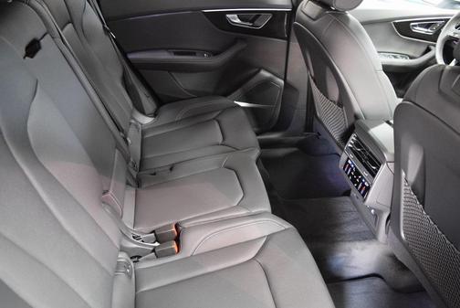 2025 Audi Q8 55 Premium Plus