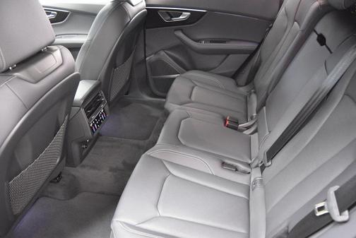 2025 Audi Q8 55 Premium Plus