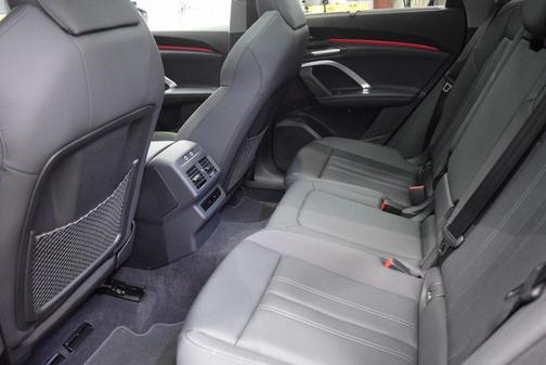 2025 Audi Q5 2.0T Premium Plus