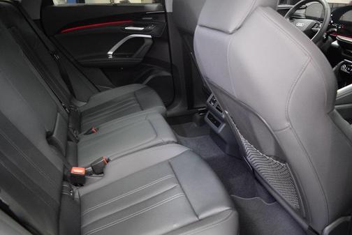 2025 Audi Q5 2.0T Premium Plus