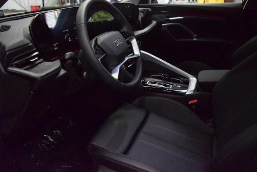 2025 Audi Q5 2.0T Premium Plus