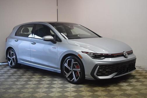 2025 Volkswagen Golf GTI 2.0T SE DSG