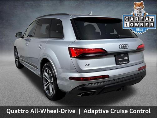 Satellite Silver Metallic 2025 Audi Q7 45 Premium Plus