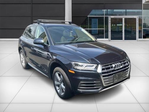 2020 Audi Q5 45 Premium Plus