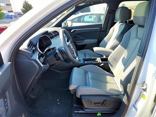 2024 Audi Q3 45 S line Premium Plus