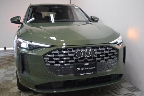 2025 Audi Q5 2.0T Premium Plus