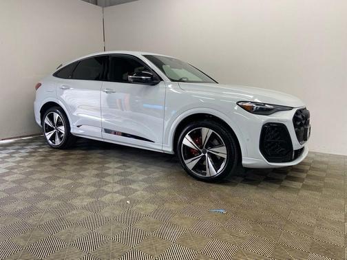 Glacier White 2026 Audi SQ5 3.0T Prestige