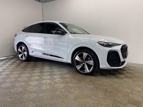 Glacier White Metallic 2026 Audi SQ5 3.0T Prestige