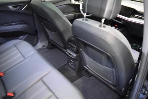 2025 Audi Q4 e-tron Prestige
