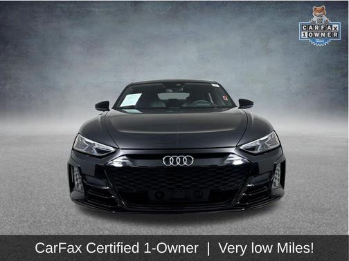 Mythos Black Metallic 2023 Audi e-tron GT Prestige