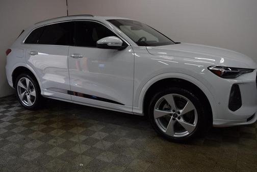 2025 Audi Q5 2.0T Premium Plus