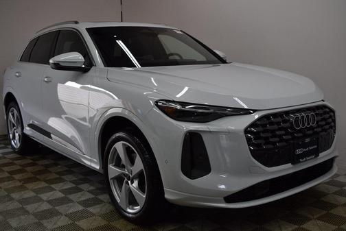 2025 Audi Q5 2.0T Premium Plus