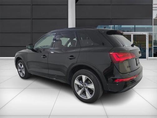 2024 Audi Q5 40 Premium Plus