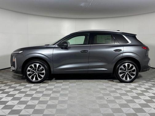 Daytona Gray Pearl 2026 Audi Q3 S line