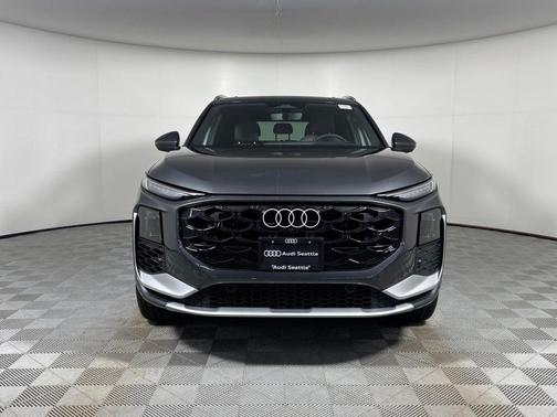 Daytona Gray Pearl 2026 Audi Q3 S line