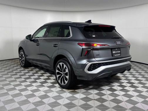 Daytona Gray Pearl 2026 Audi Q3 S line