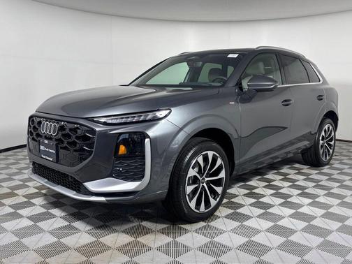 Daytona Gray Pearl 2026 Audi Q3 S line