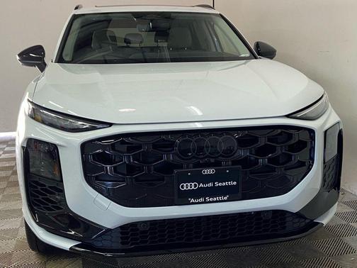 2026 Audi Q3 S line