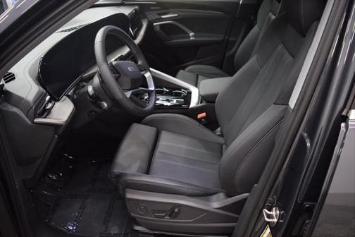 2025 Audi Q5 2.0T Premium Plus