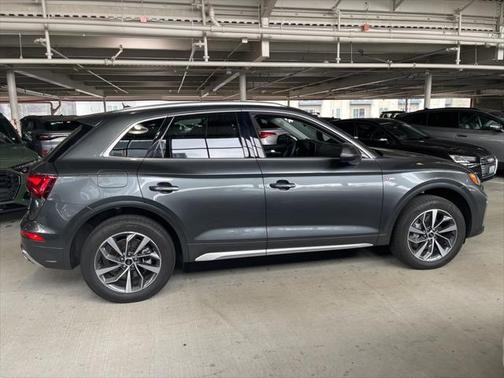 2024 Audi Q5 45 S line Premium Plus
