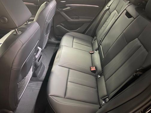 Black Metallic 2027 Audi Q6 e-tron Premium Plus