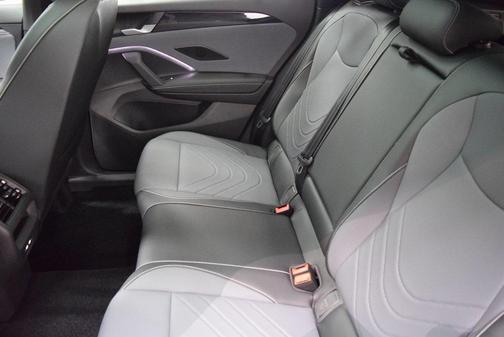 2025 Volkswagen Tiguan 2.0T SE R-Line Black 4MOTION