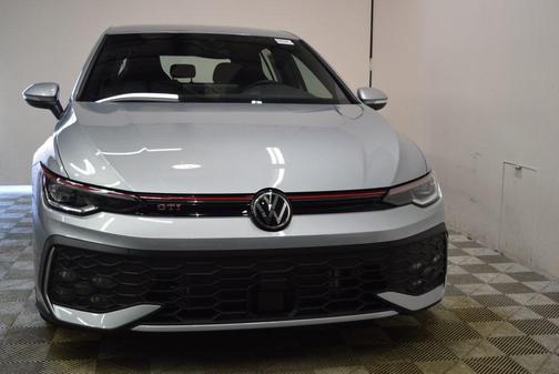 2025 Volkswagen Golf GTI 2.0T S DSG