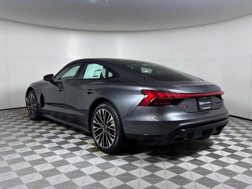 Daytona Gray Pearl 2026 Audi S e-tron GT Premium Plus