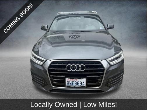 Daytona Gray Pearl Effect 2018 Audi Q3 2.0T Premium Plus