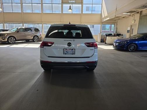 2024 Volkswagen Tiguan 2.0T SE 4MOTION