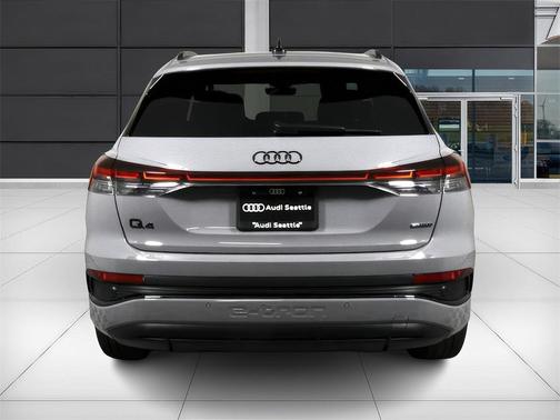2024 Audi Q4 e-tron Premium