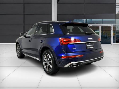 2024 Audi Q5 45 S line Premium Plus