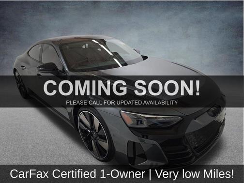 Daytona Gray Pearl Effect 2024 Audi e-tron GT Prestige