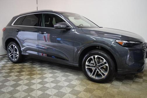 2025 Audi Q5 Premium