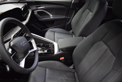 2025 Audi Q5 Premium