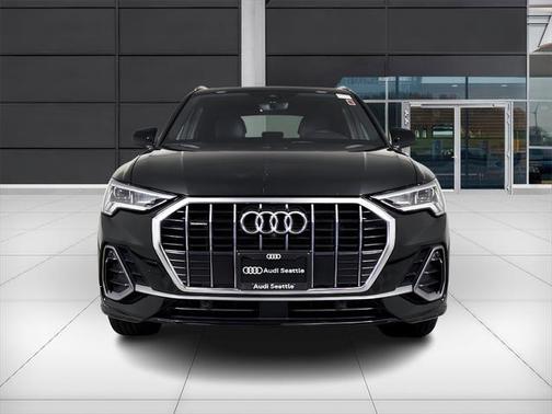 2022 Audi Q3 45 S line Premium Plus