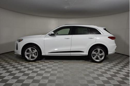 2025 Audi Q5 2.0T Premium Plus